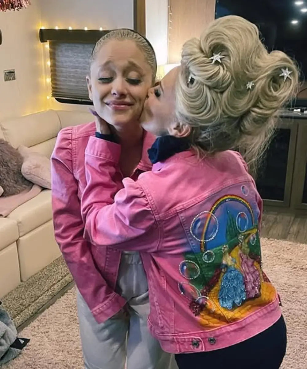 ArianaGrandeKristinChenowethGlindaPrintedJacket