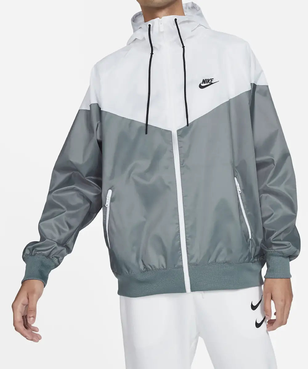 NikeWindbreakerJacket