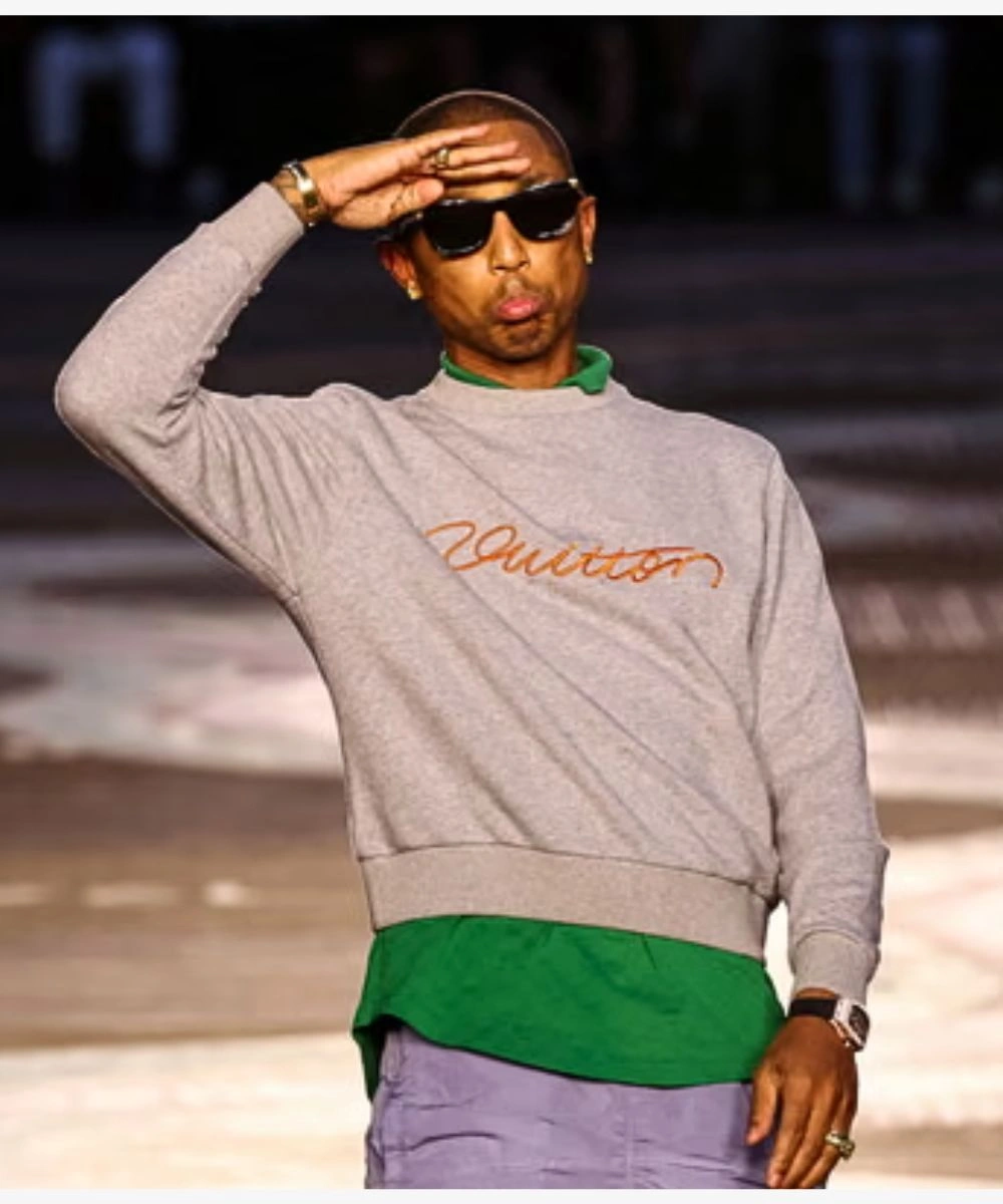 Paris Fashion Week Pharrell Williams Louis Vuitton Sweatshirt Grey