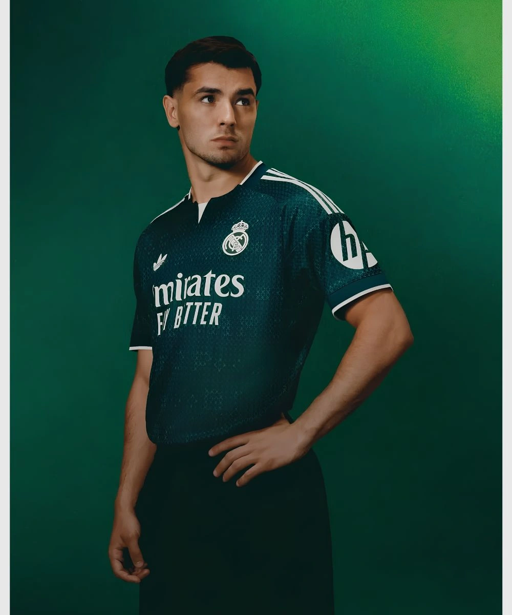 Men's Adidas Real Madrid 26/27 Away Authentic Green Pullover Fleece Jersey