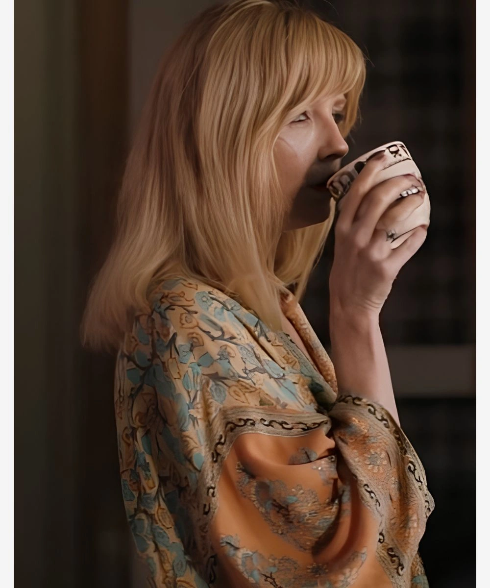 Yellowstone S05 Beth Dutton Floral Robe